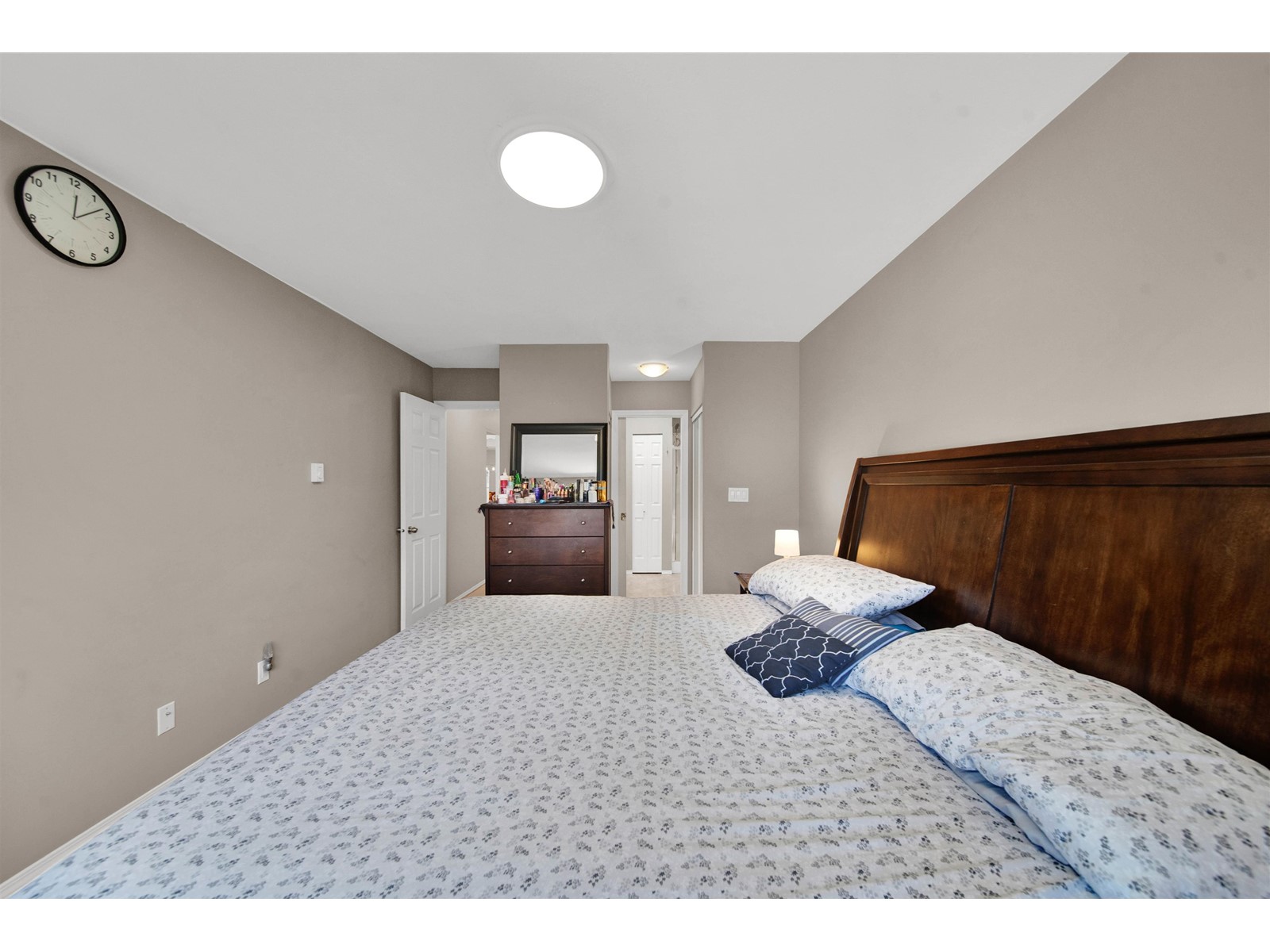 232 5641 201 Street Property Photo 13