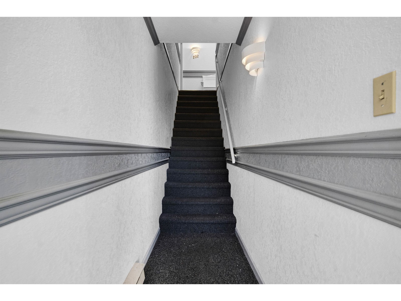 232 5641 201 Street Property Photo 25