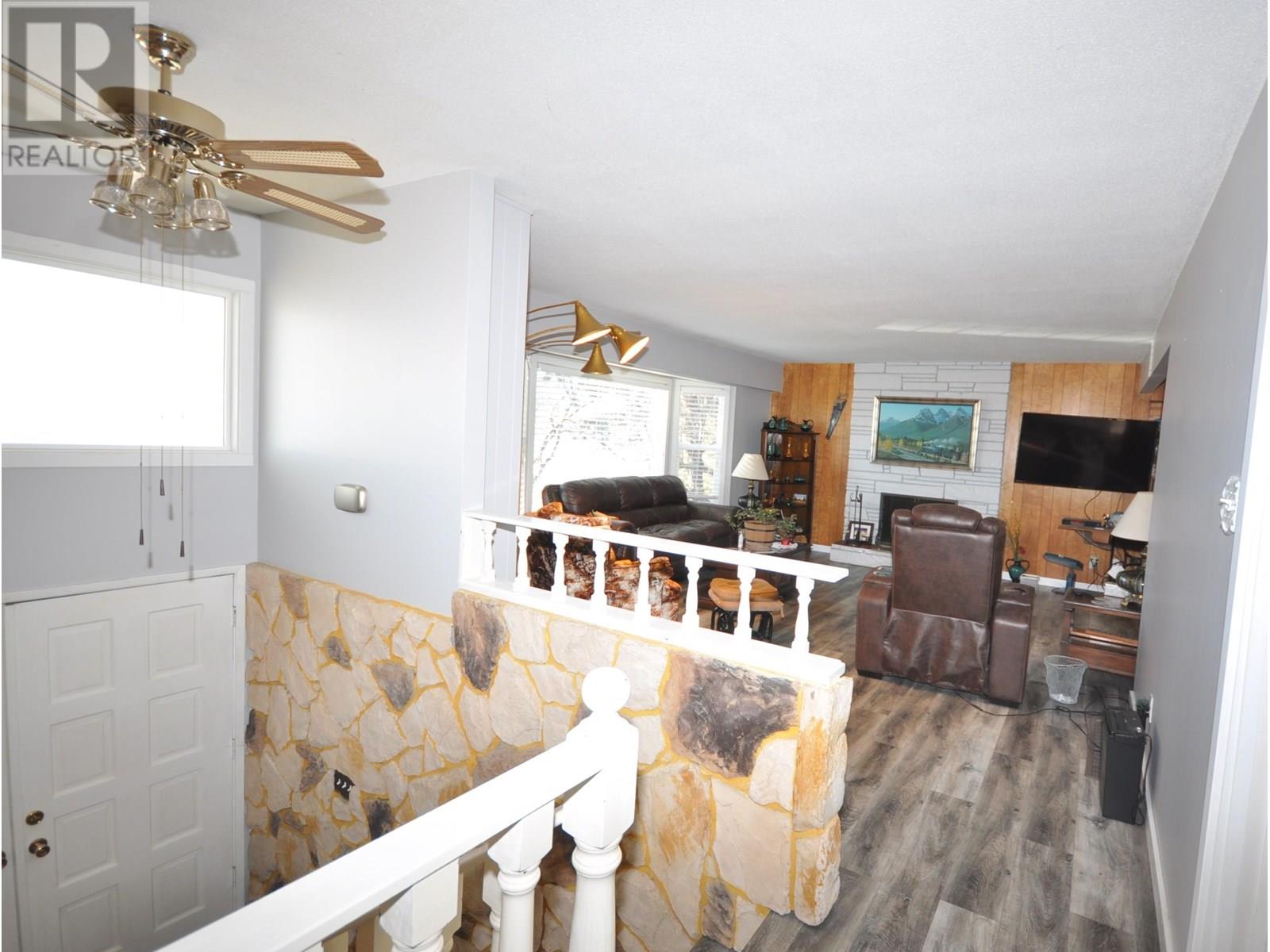 2426 Bellevue Drive Property Photo 15