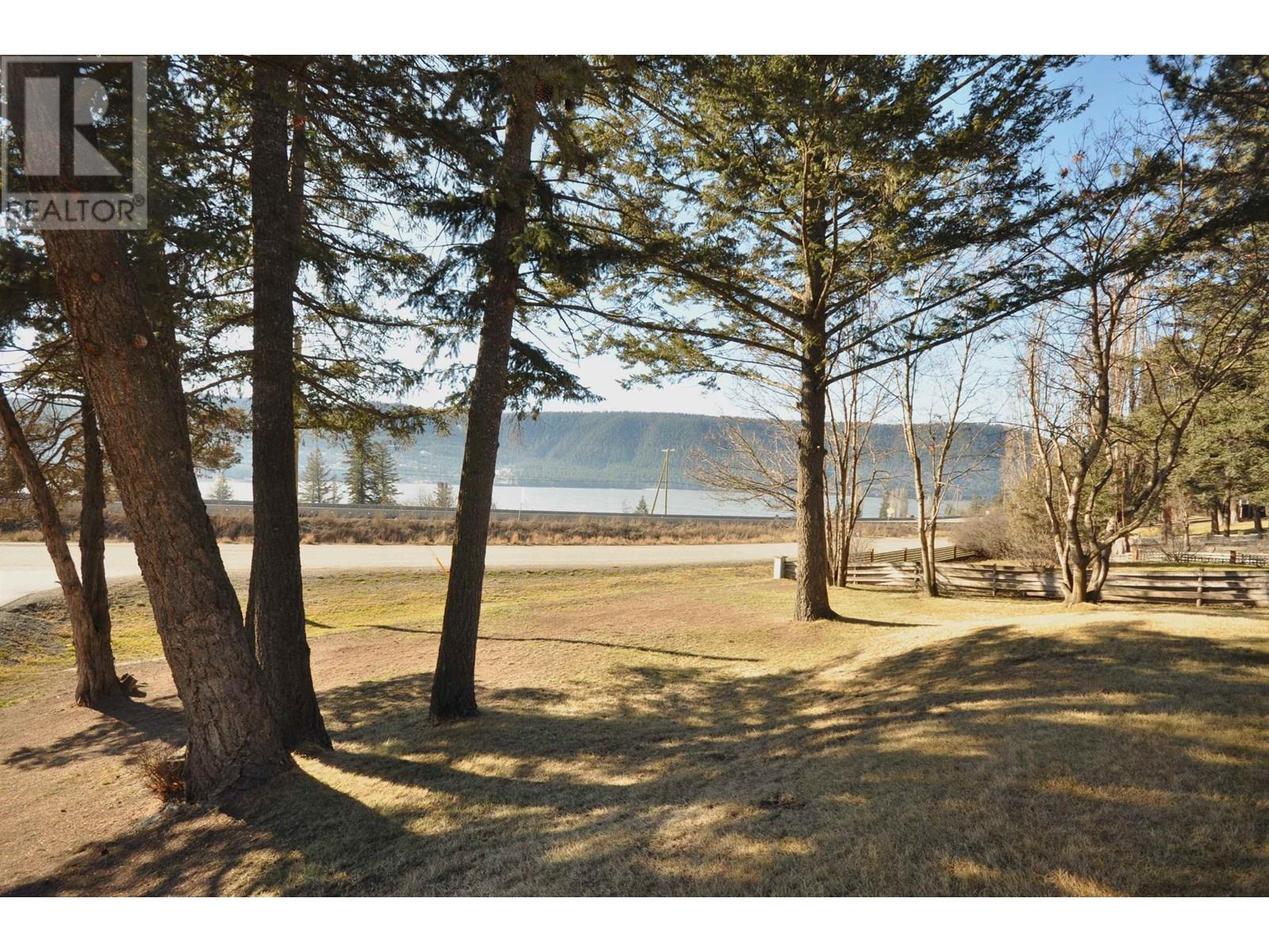 2426 Bellevue Drive Property Photo 29