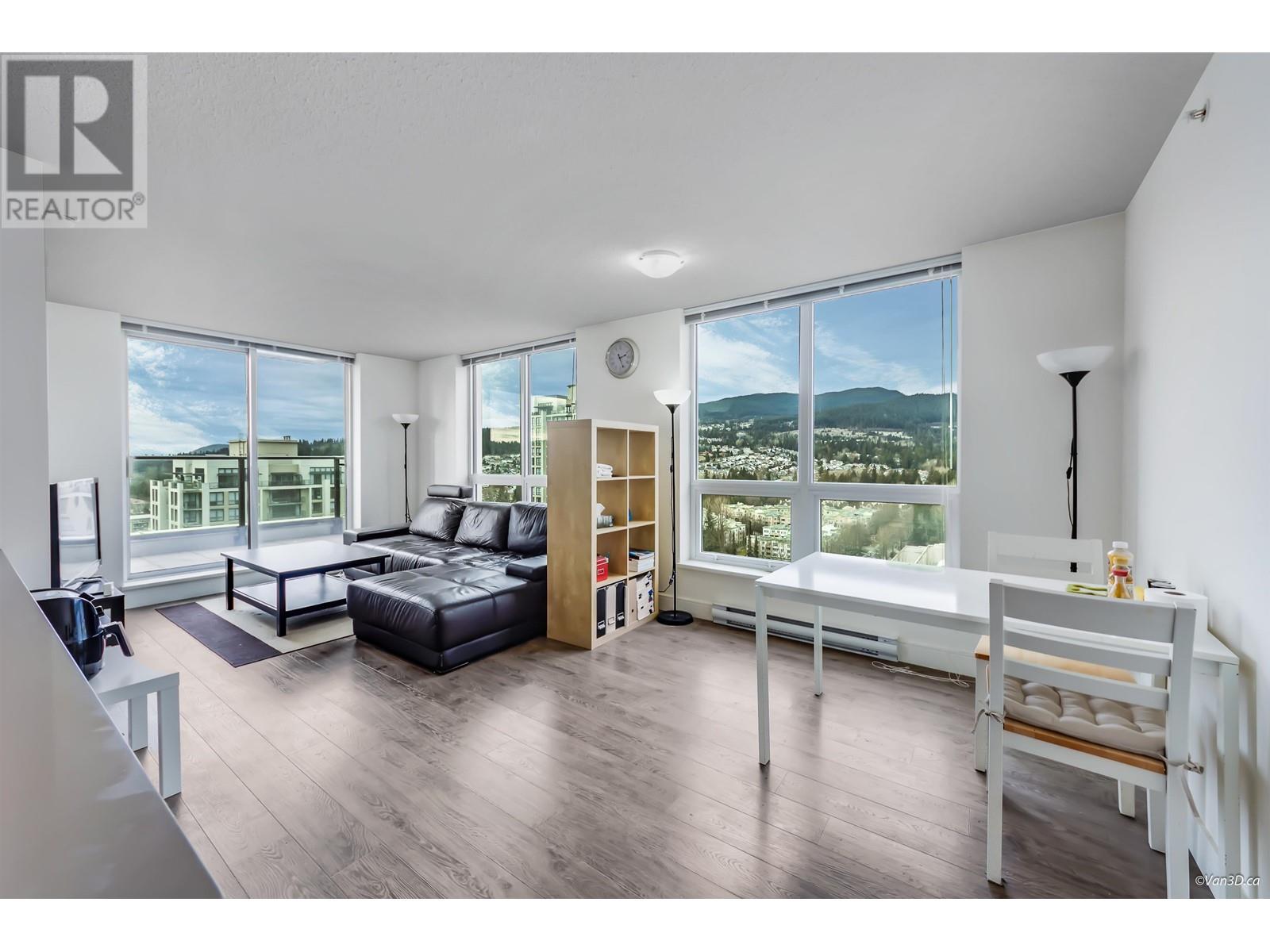 2208 3007 Glen Drive Property Photo 5