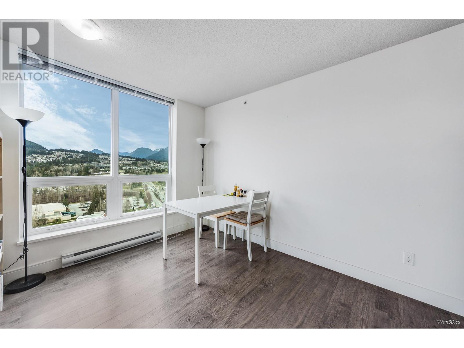 2208 3007 Glen Drive Property Photo 6