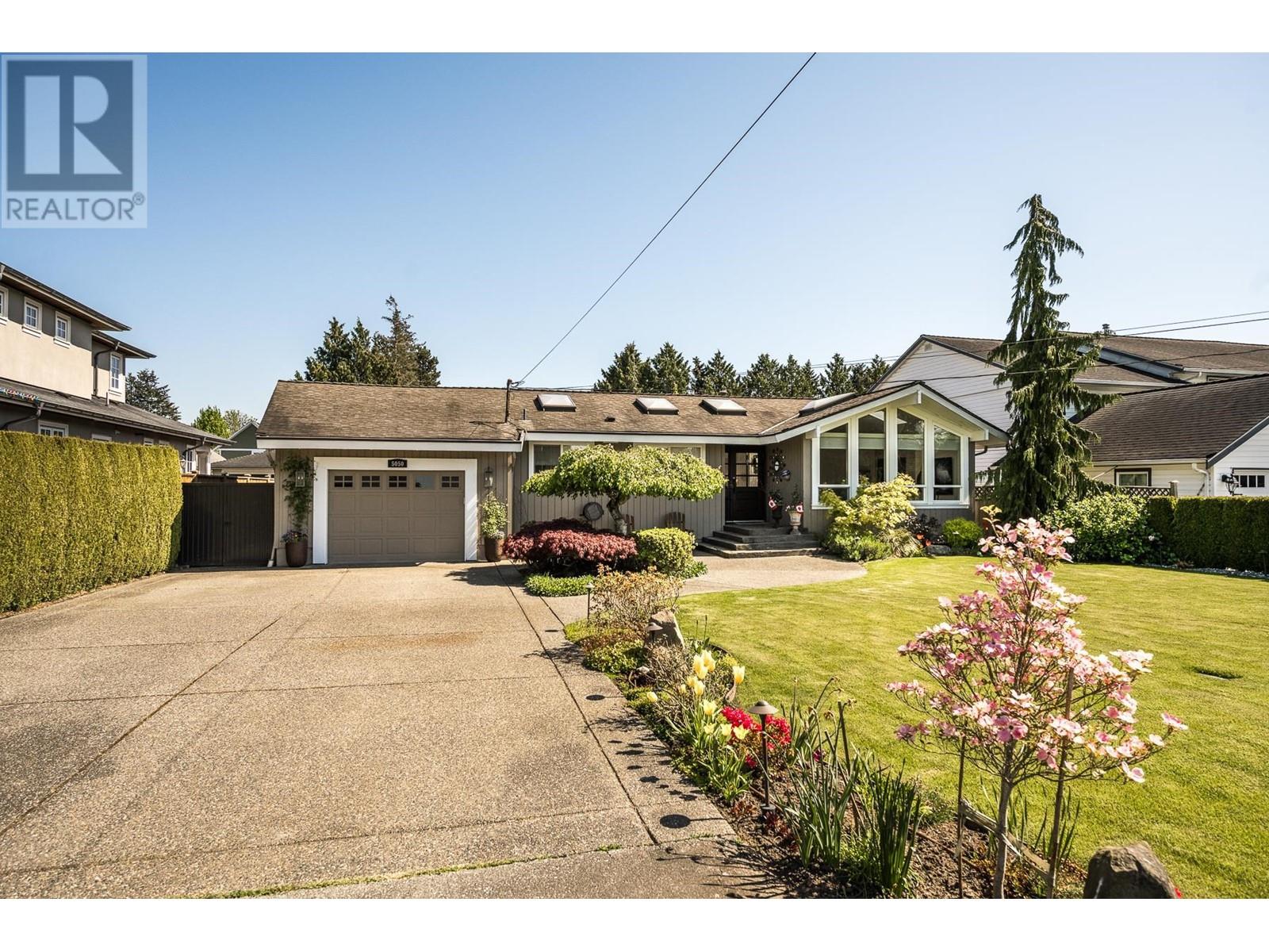 5050 Fenton Drive Property Photo 1