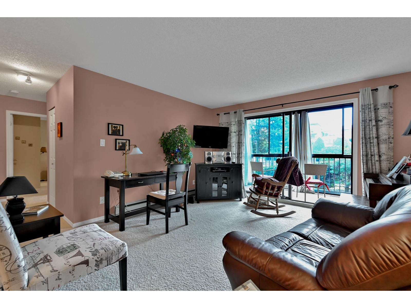 102 32910 Amicus Place Property Photo 5