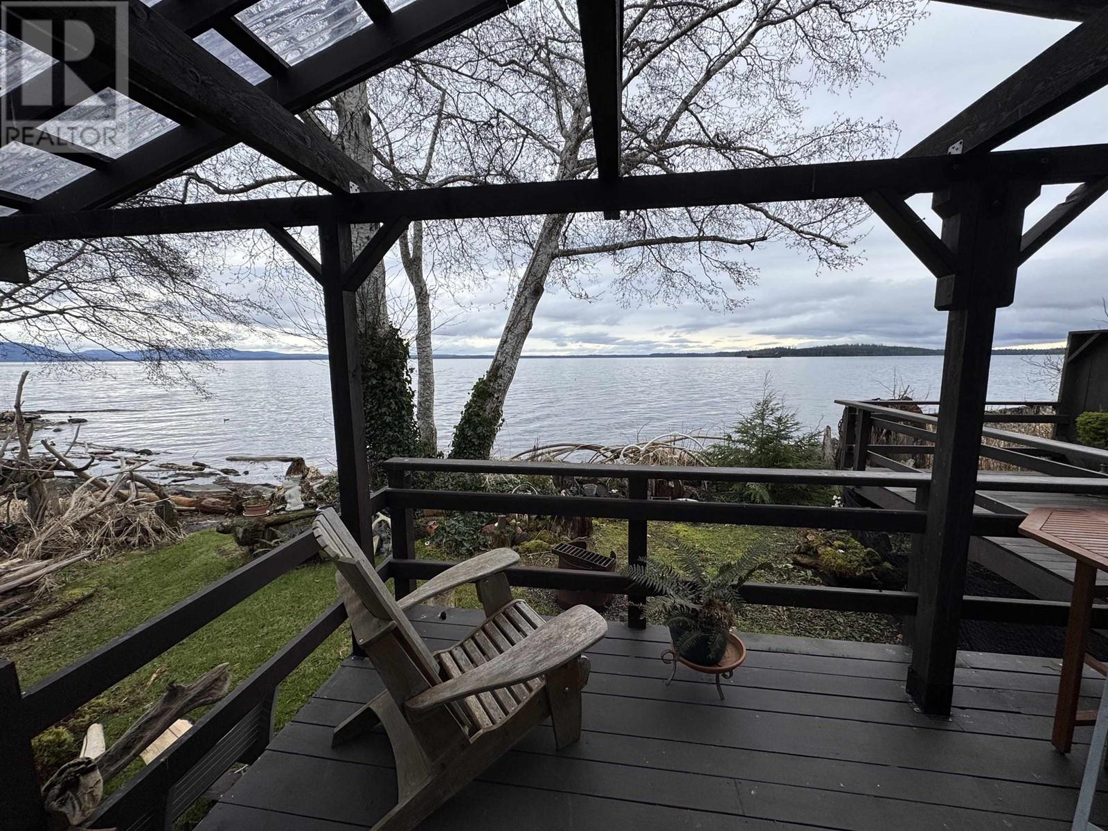 101 Bayview Drive Property Photo