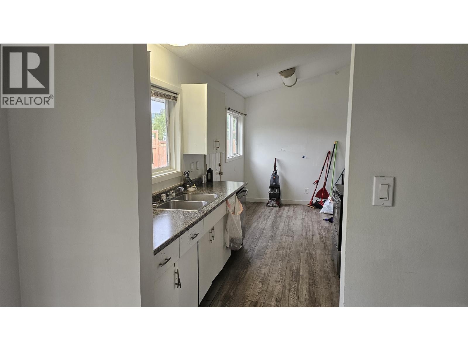 1207 Garvin Street Property Photo 13