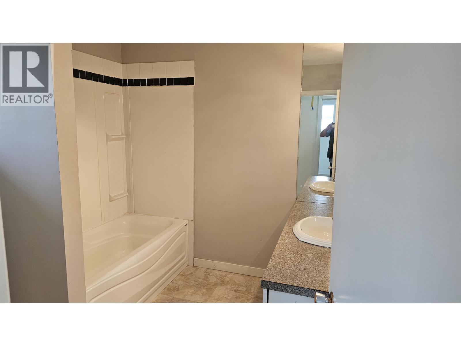1207 Garvin Street Property Photo 19