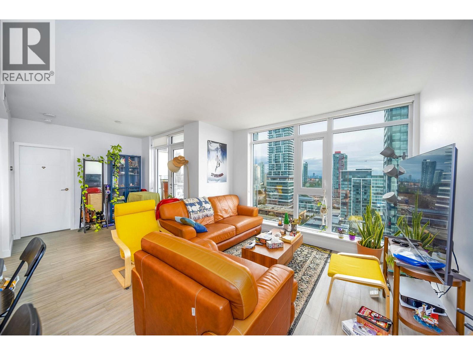 1601 6398 Silver Street Property Photo 8