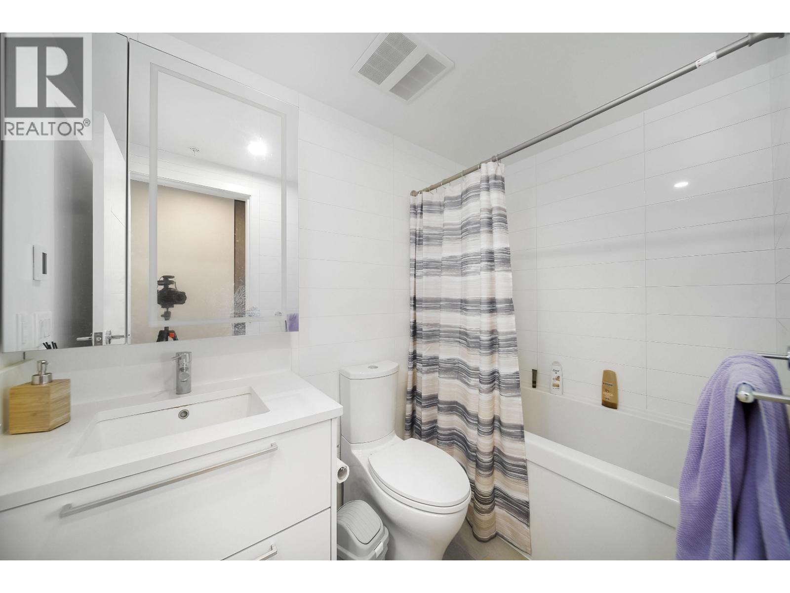 1601 6398 Silver Street Property Photo 14