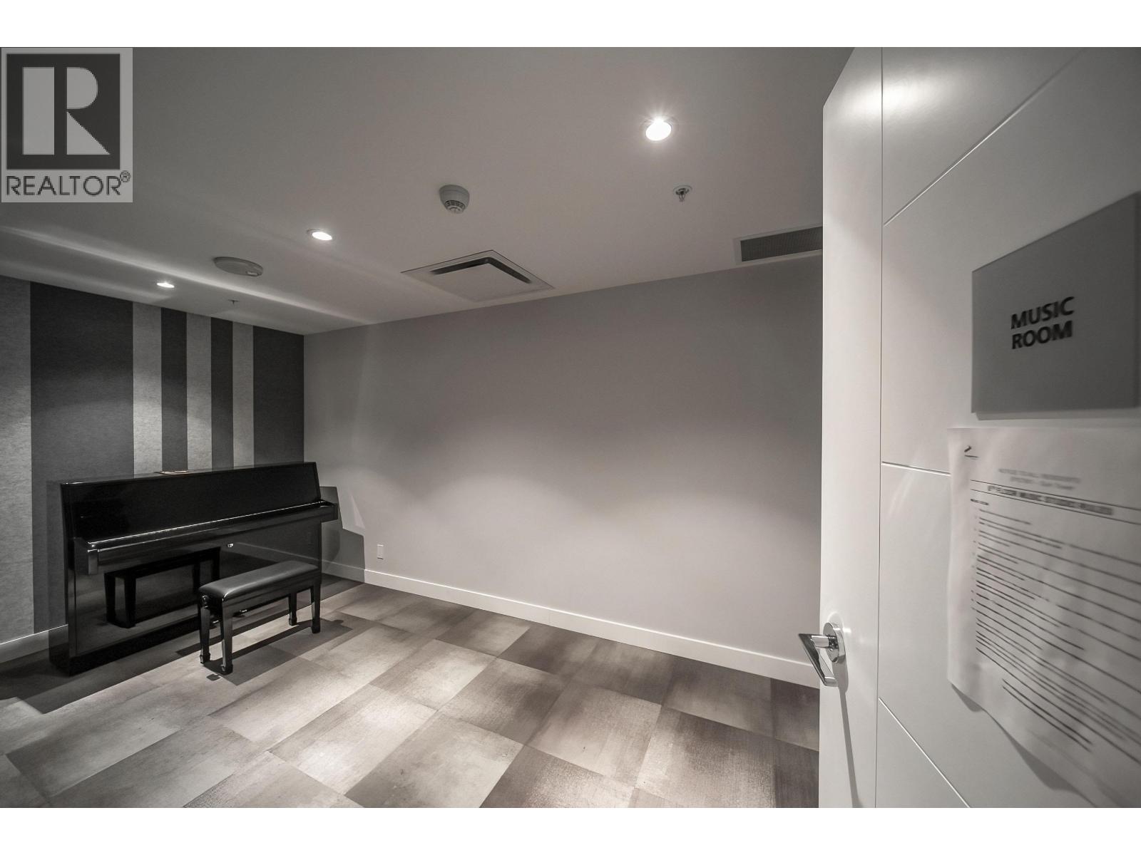 1601 6398 Silver Street Property Photo 21