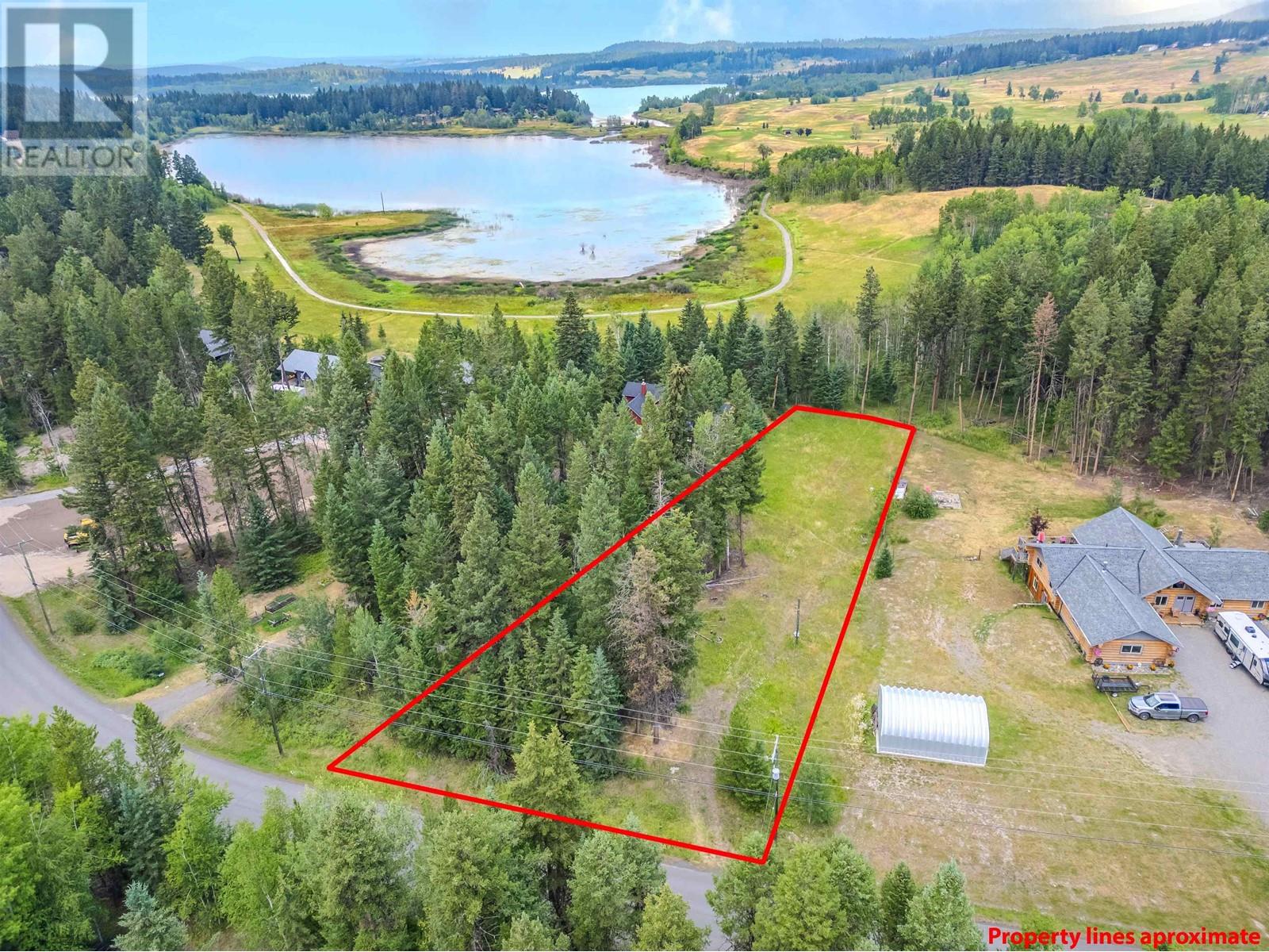 5371 Kallum Drive Property Photo 8