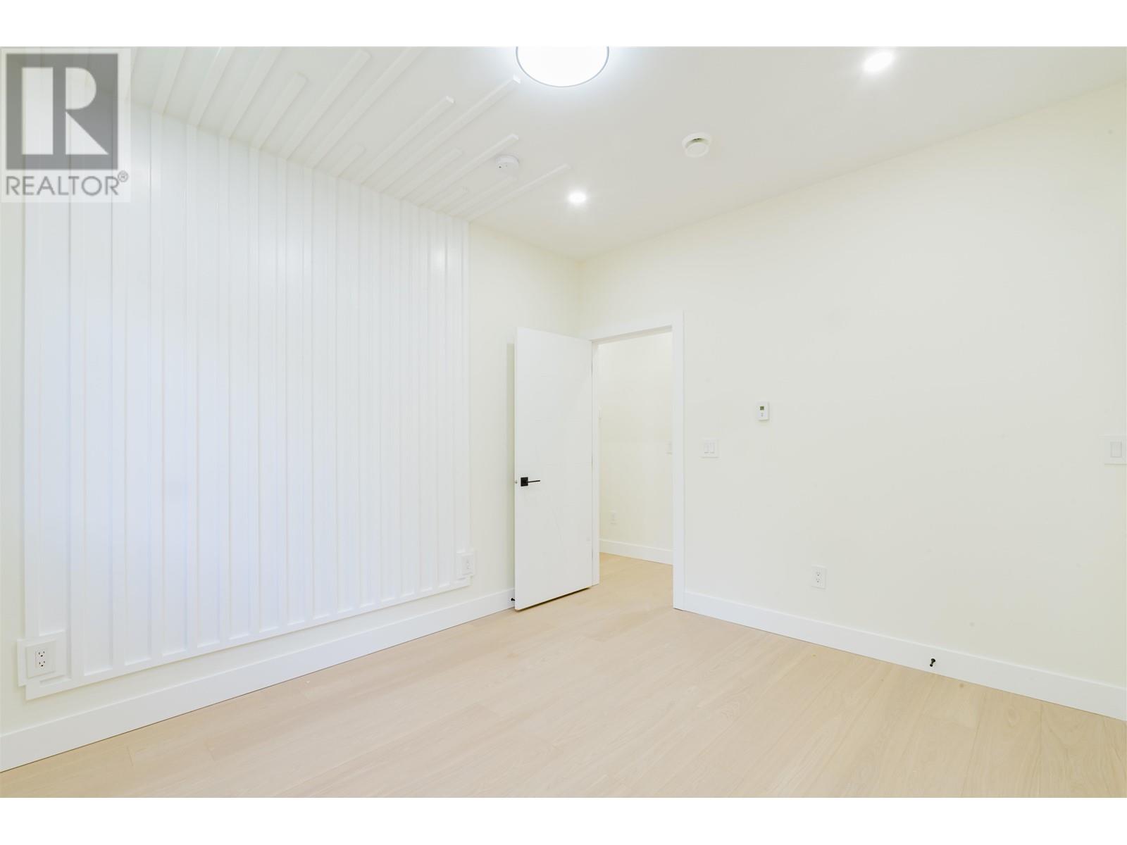 2265 Monashee Court Property Photo 21