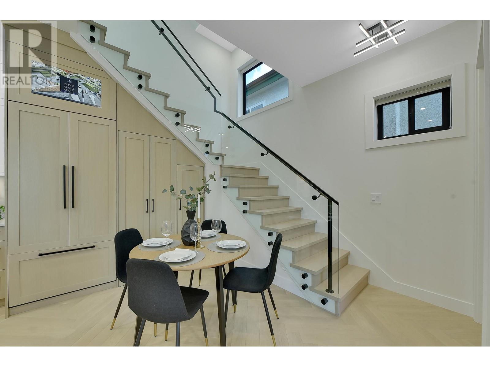 1 8079 Selkirk Street Property Photo 10