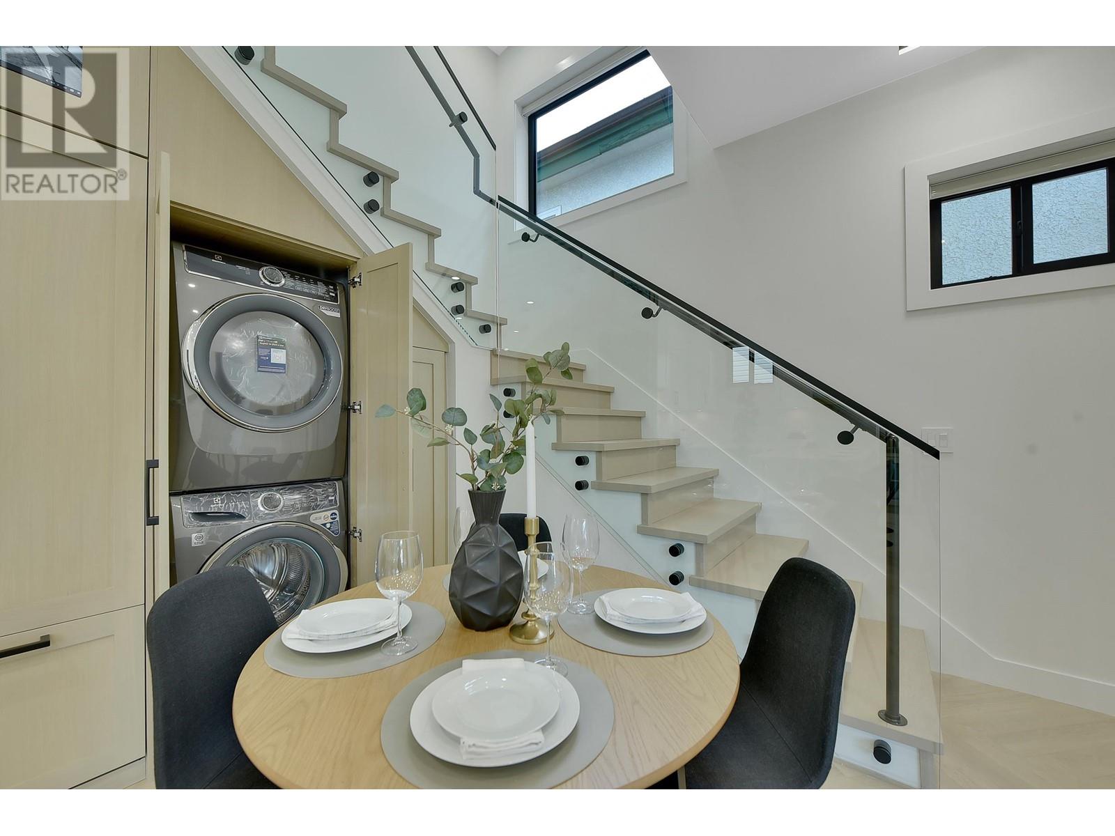 1 8079 Selkirk Street Property Photo 15
