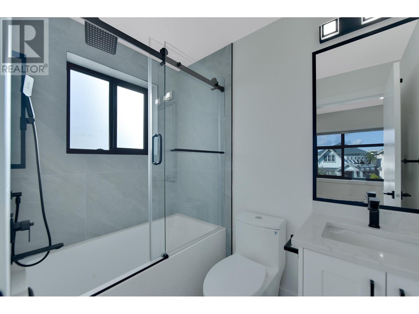 1 8079 Selkirk Street Property Photo 21