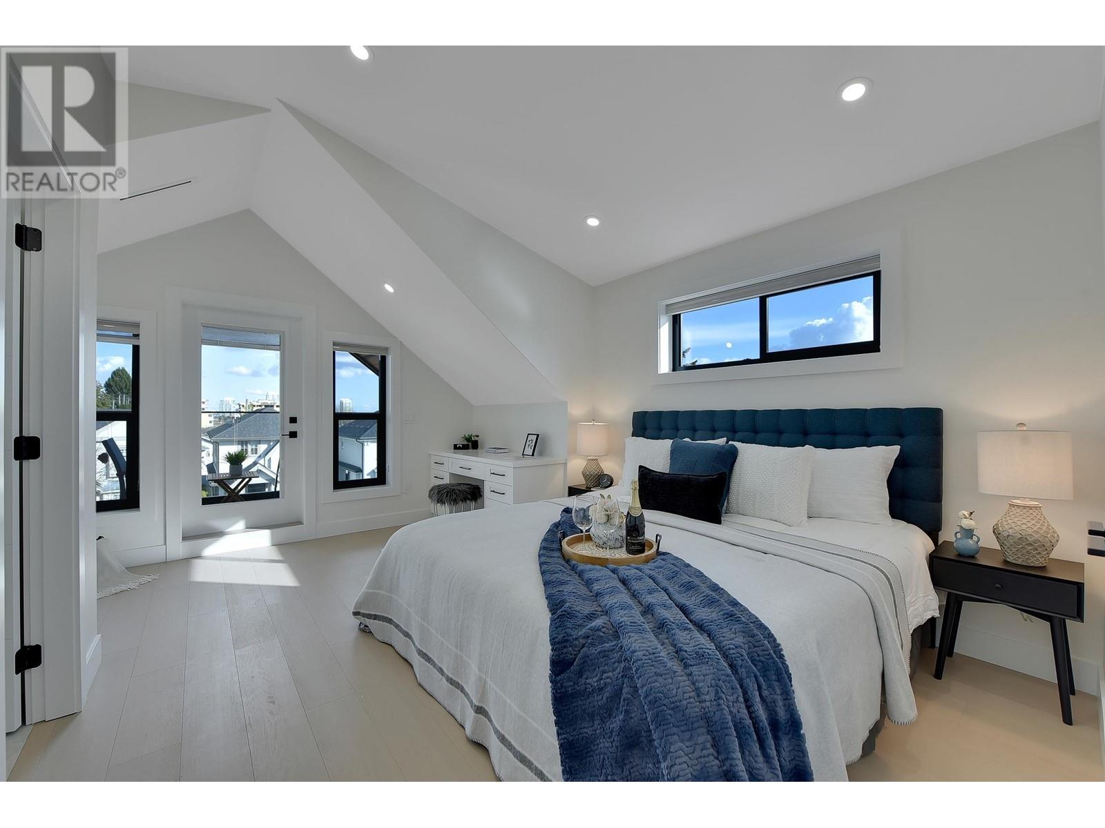 1 8079 Selkirk Street Property Photo 24