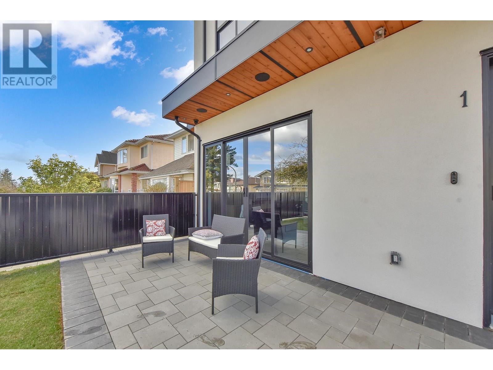 1 8079 Selkirk Street Property Photo 36