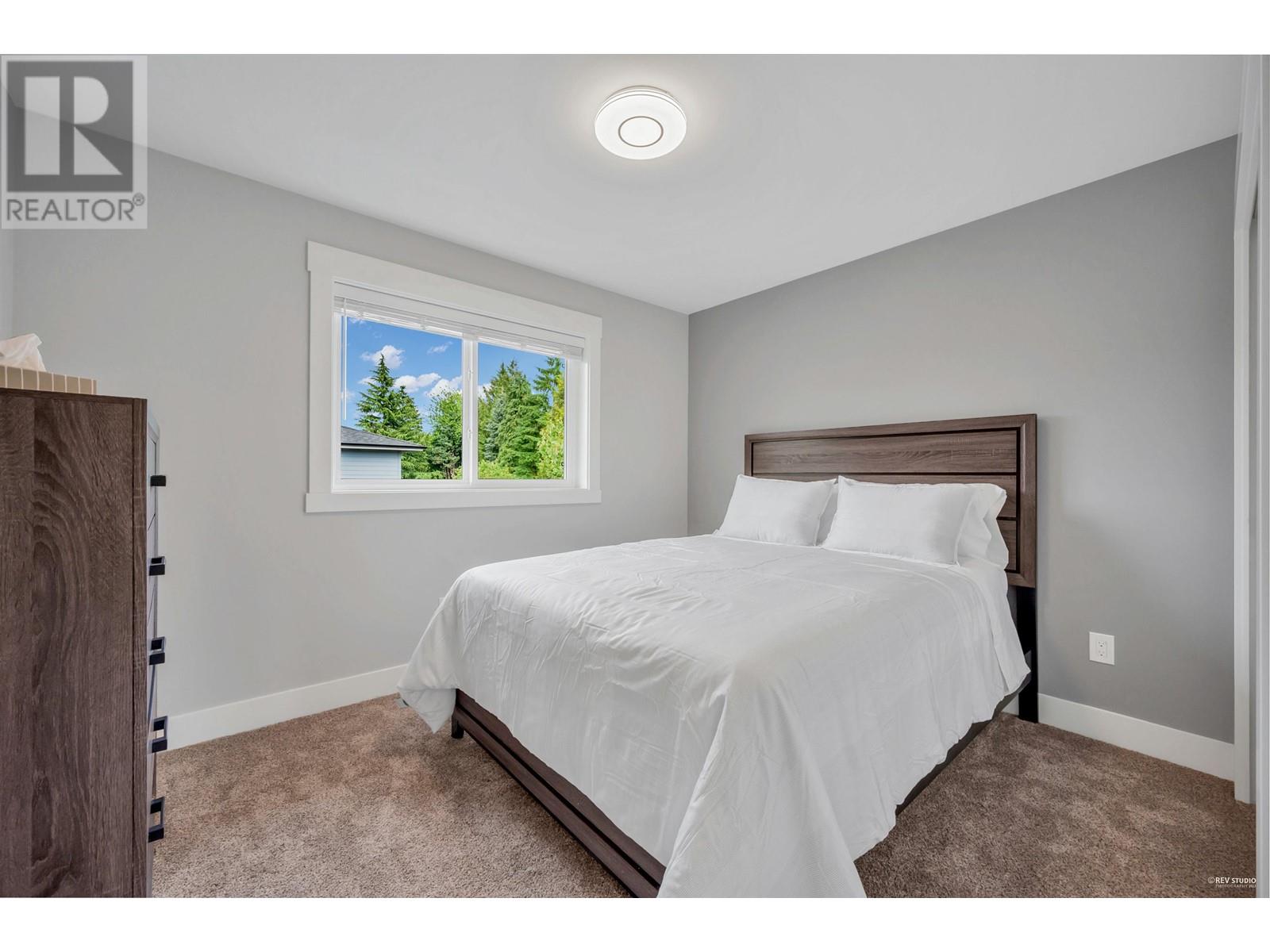 390 Seventh Avenue Property Photo 16