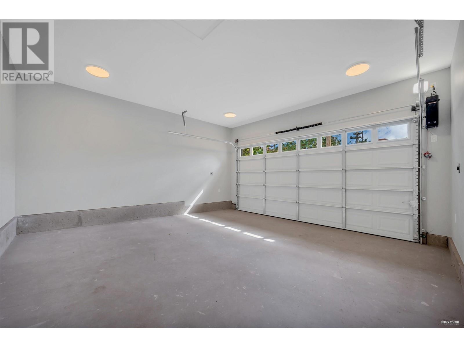 390 Seventh Avenue Property Photo 20