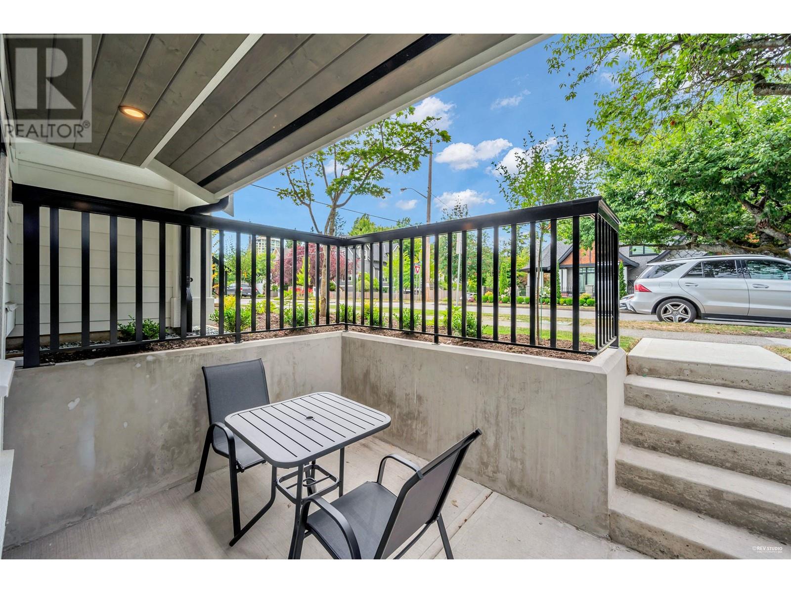 390 Seventh Avenue Property Photo 25
