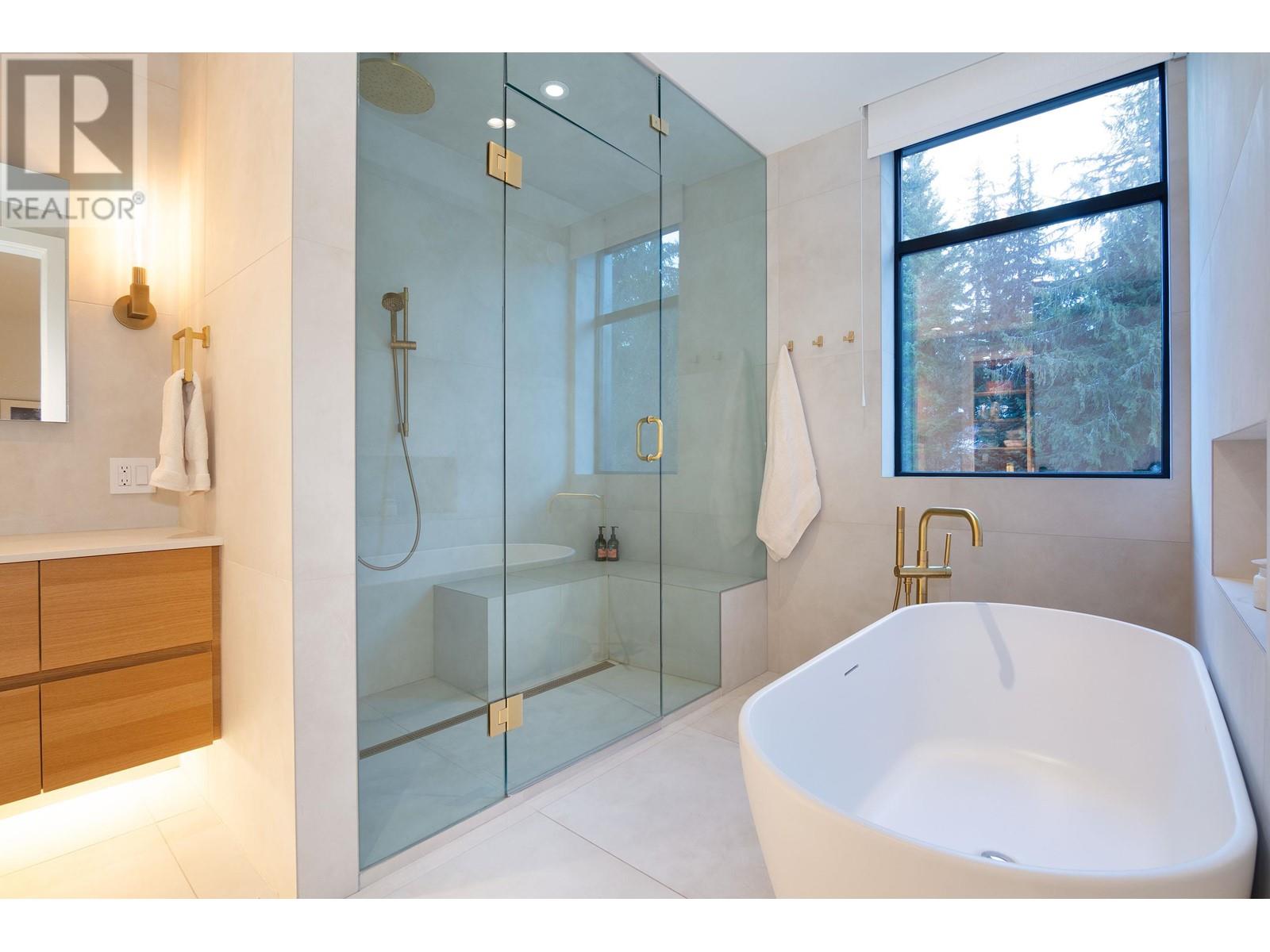 7409 Treetop Lane Property Photo 20