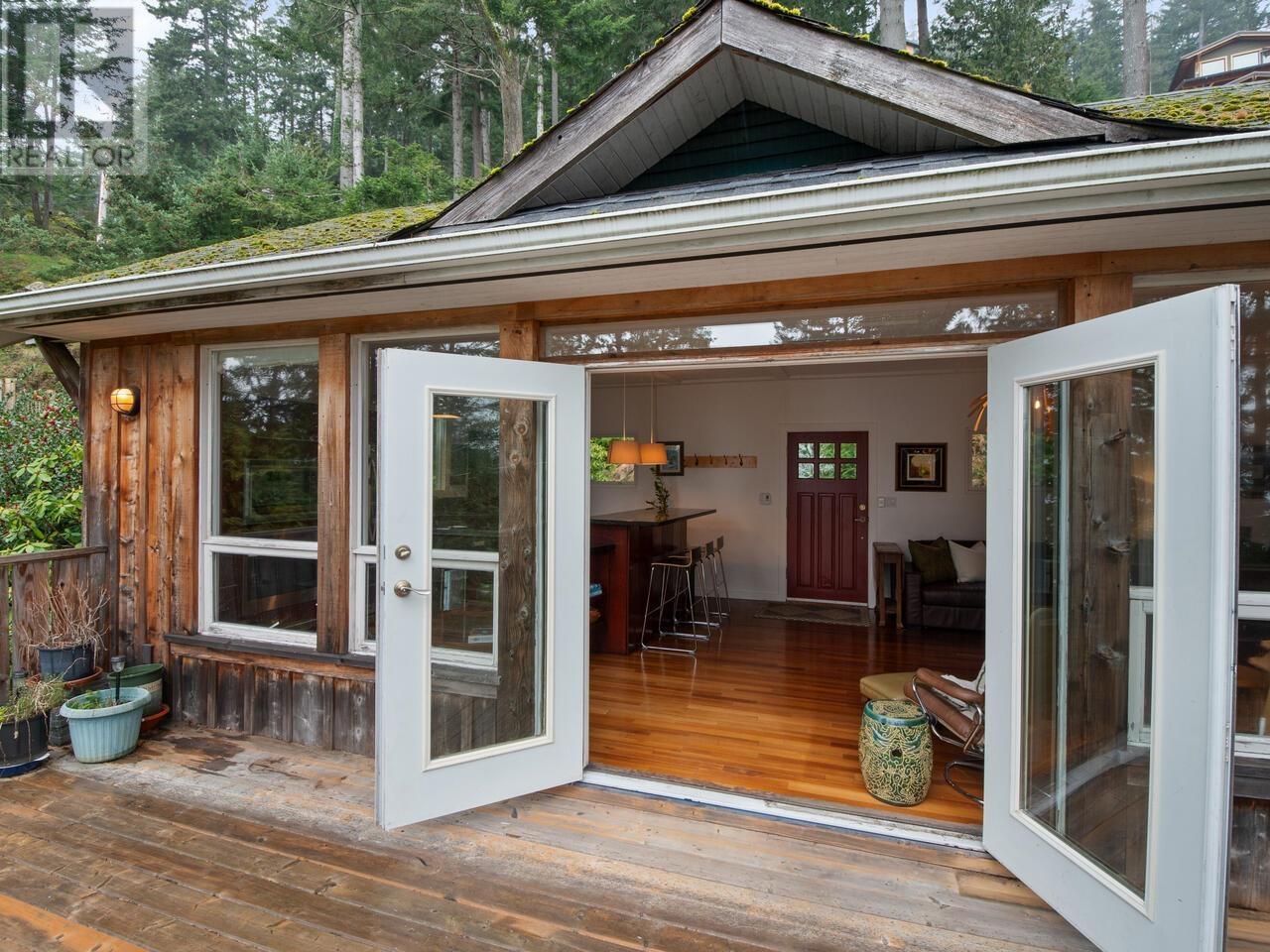 1482 Eagle Cliff Road Property Photo