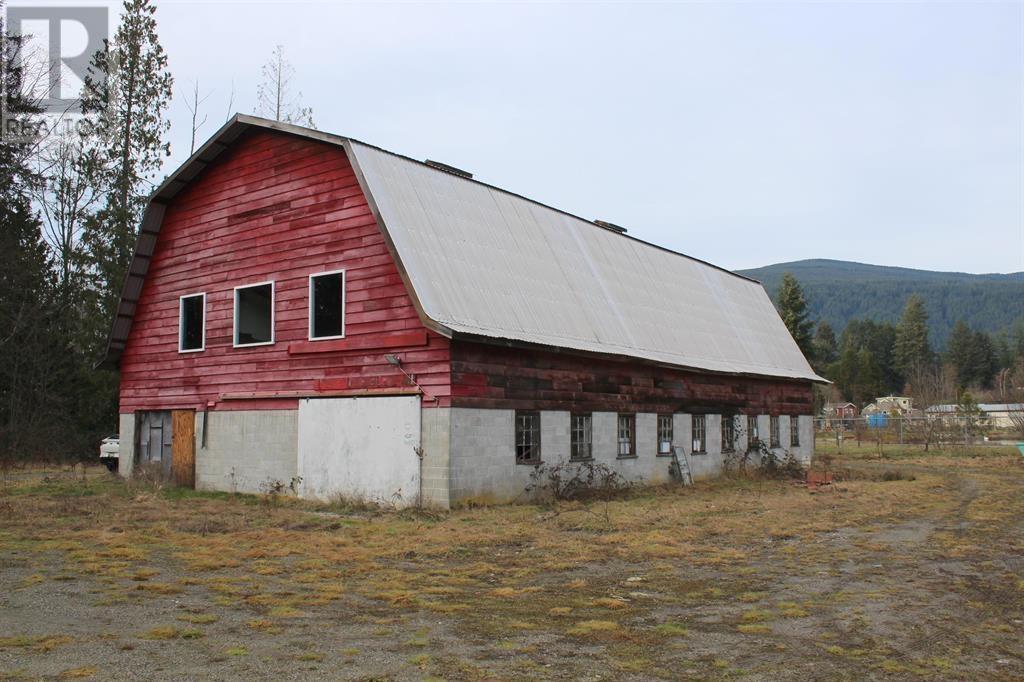 508 Pratt Road Property Photo 4