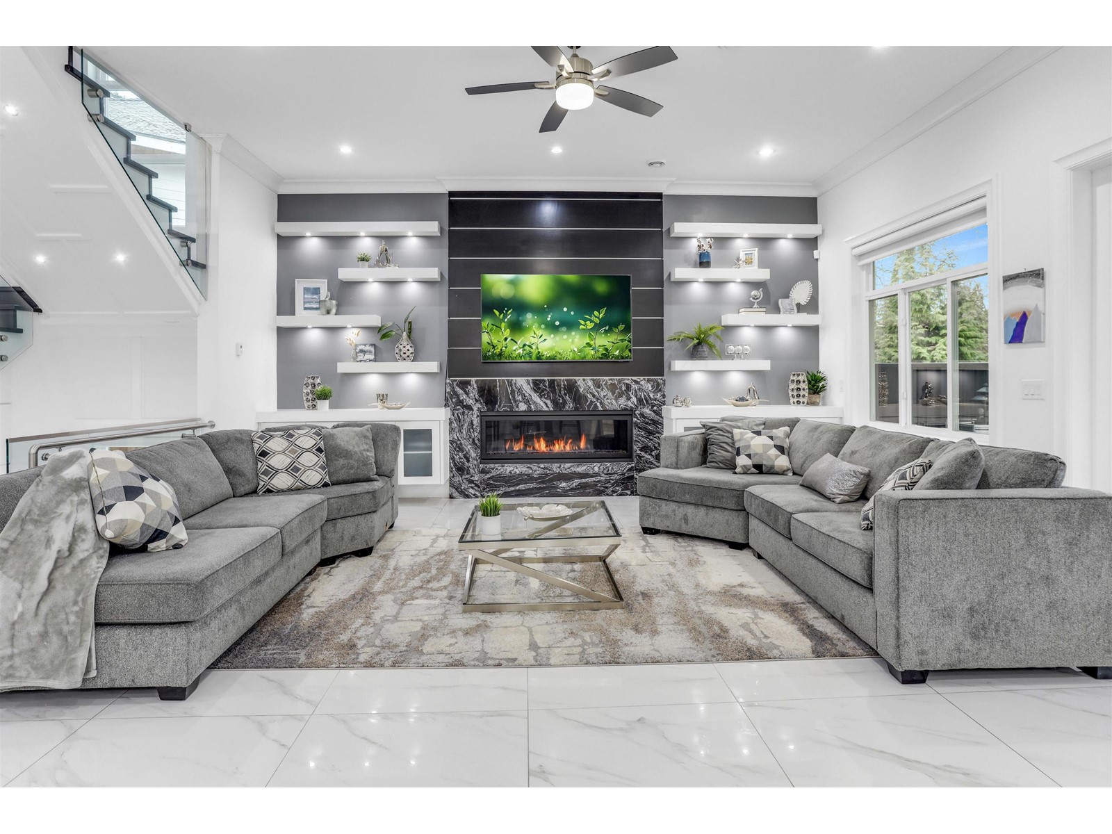 7869 167 Street Property Photo 12