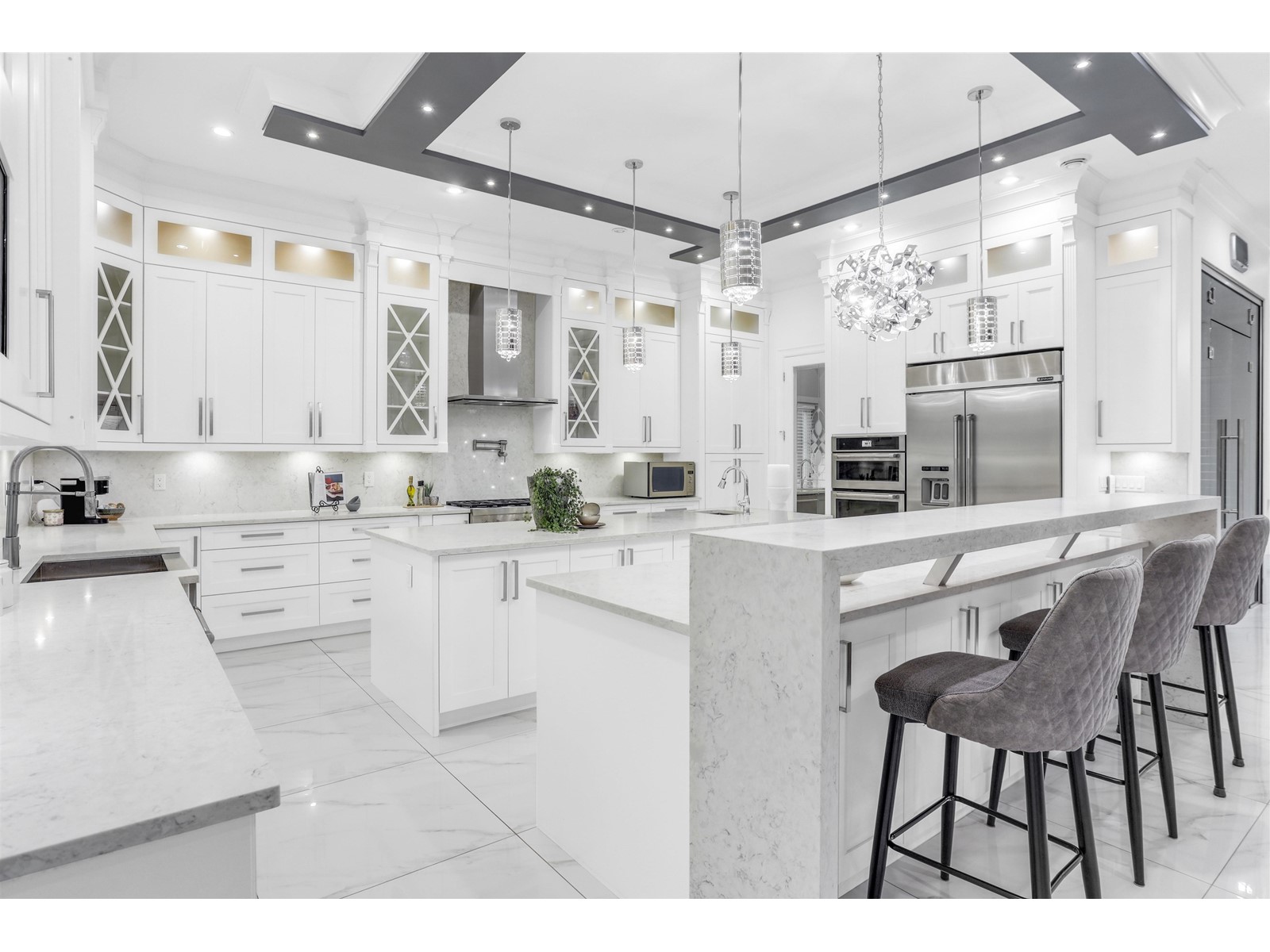 7869 167 Street Property Photo 16