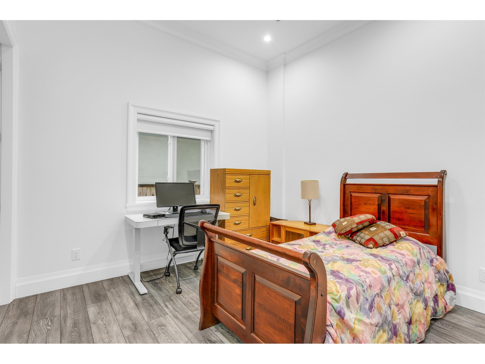 7869 167 Street Property Photo 20