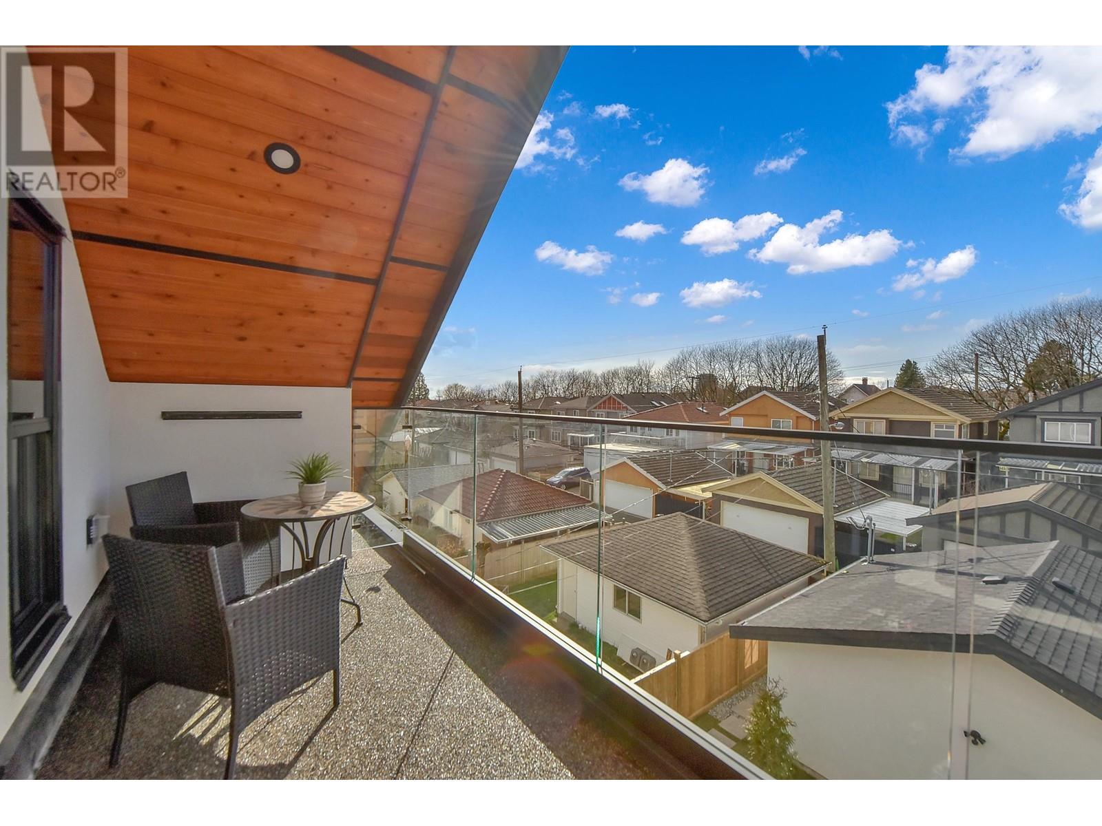 2 8079 Selkirk Street Property Photo 30