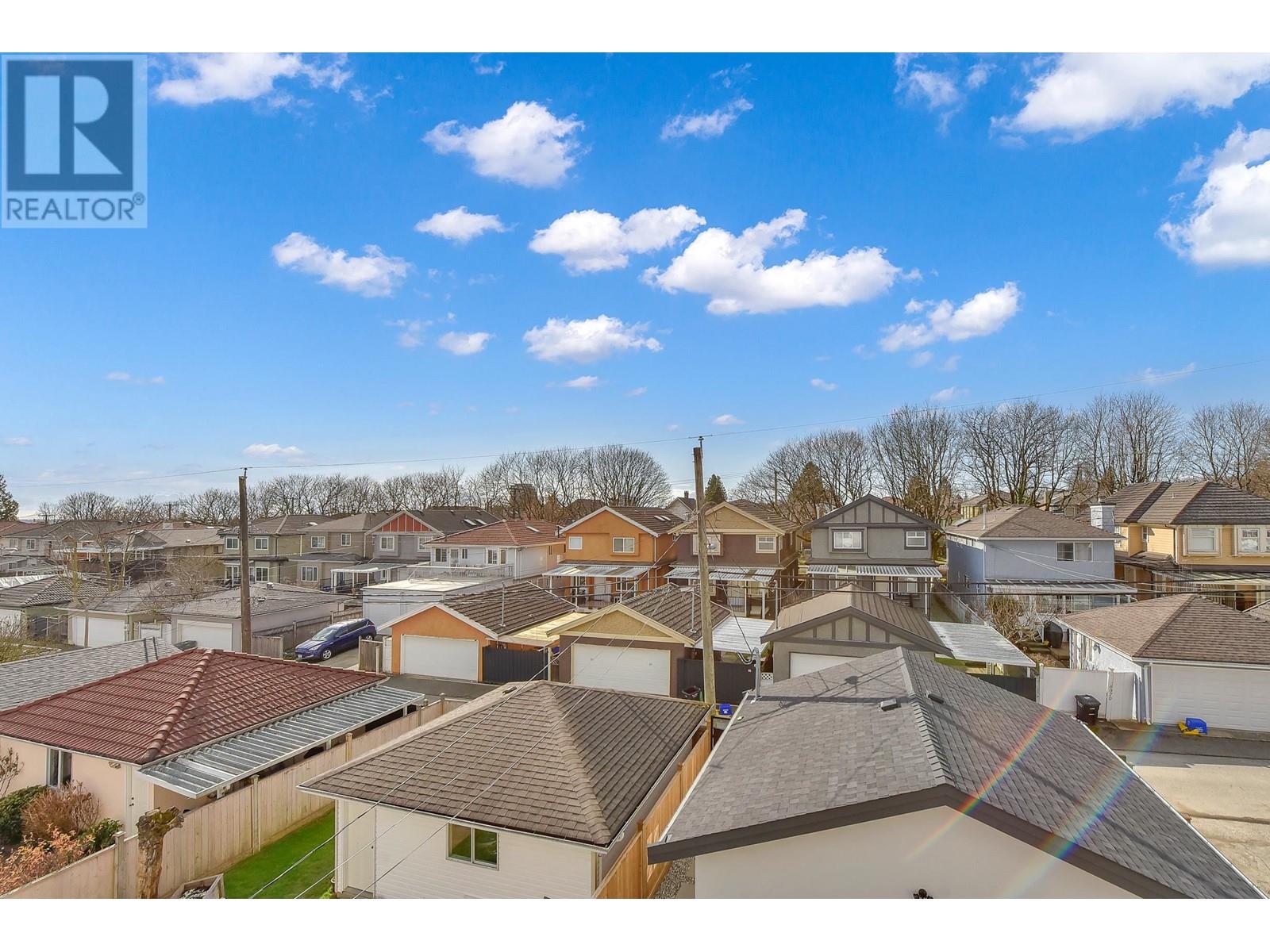 2 8079 Selkirk Street Property Photo 31