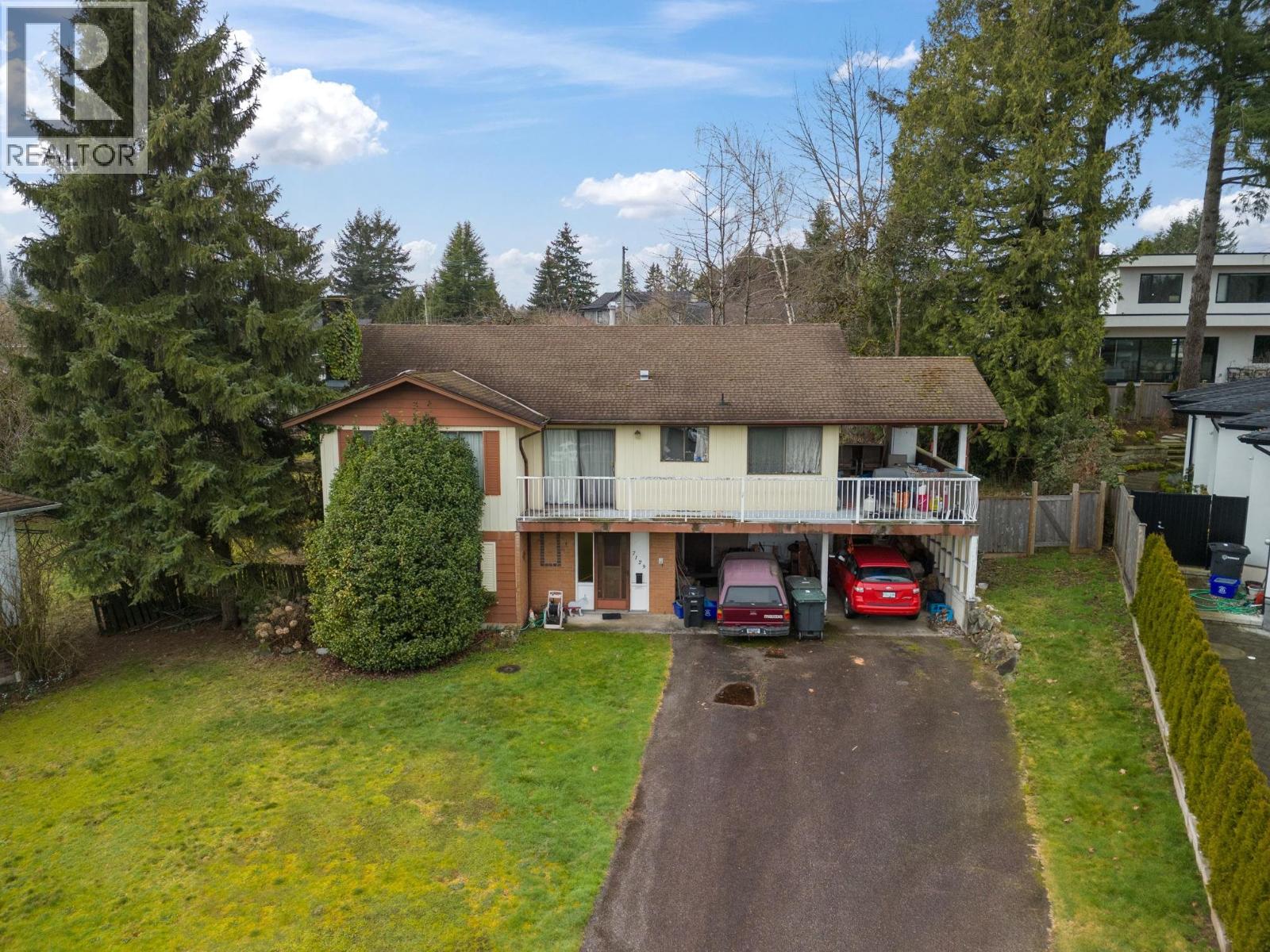 7129 Cardinal Court Property Photo 2
