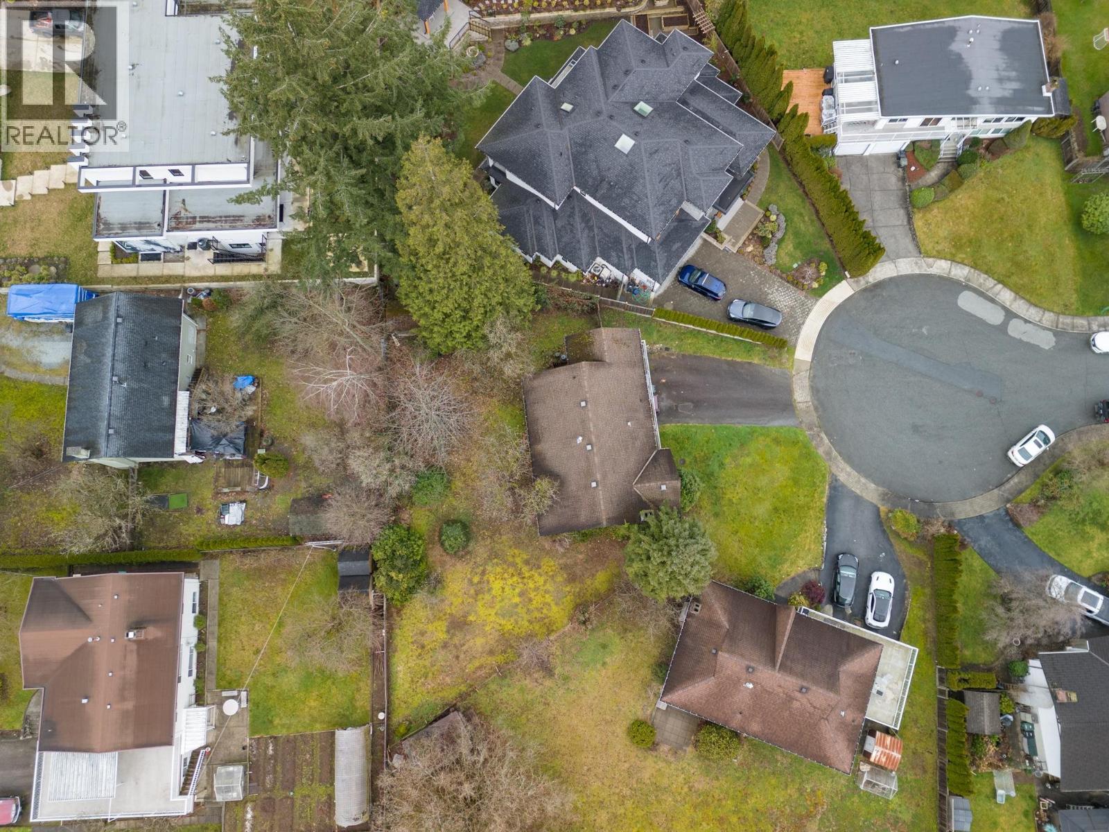 7129 Cardinal Court Property Photo 7