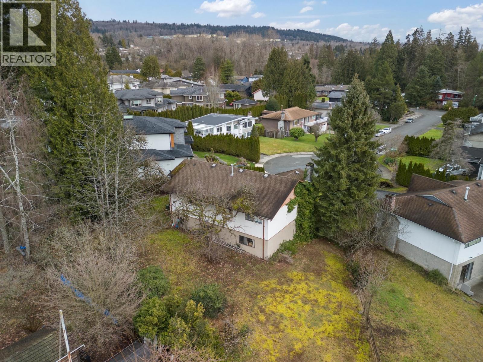 7129 Cardinal Court Property Photo 8