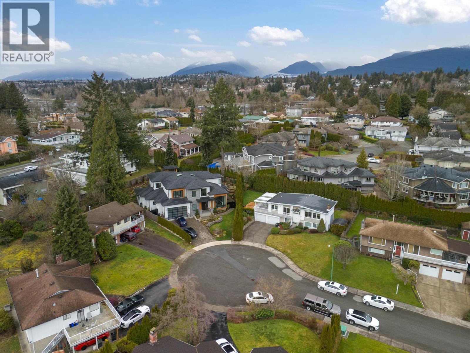 7129 Cardinal Court Property Photo 12