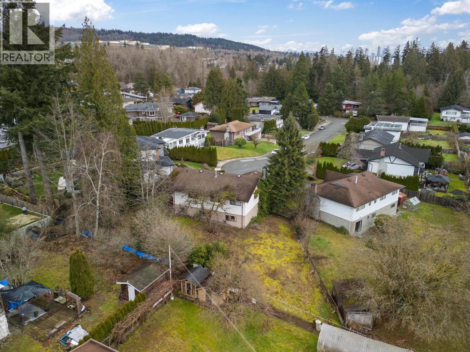 7129 Cardinal Court Property Photo 13