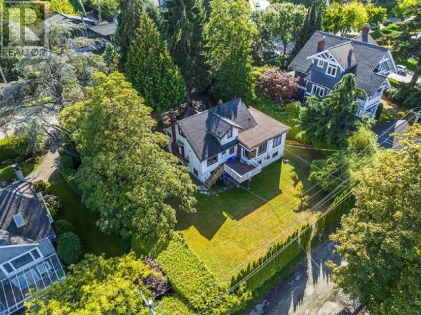 1775 Cedar Crescent Property Photo 1