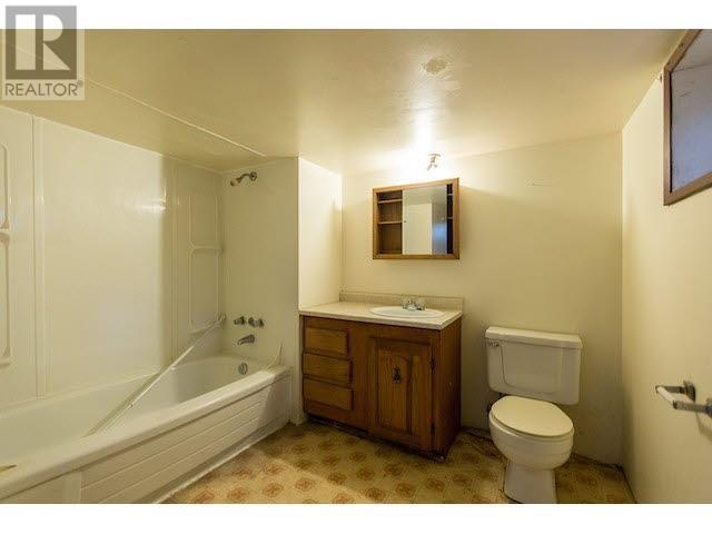 1775 Cedar Crescent Property Photo 11