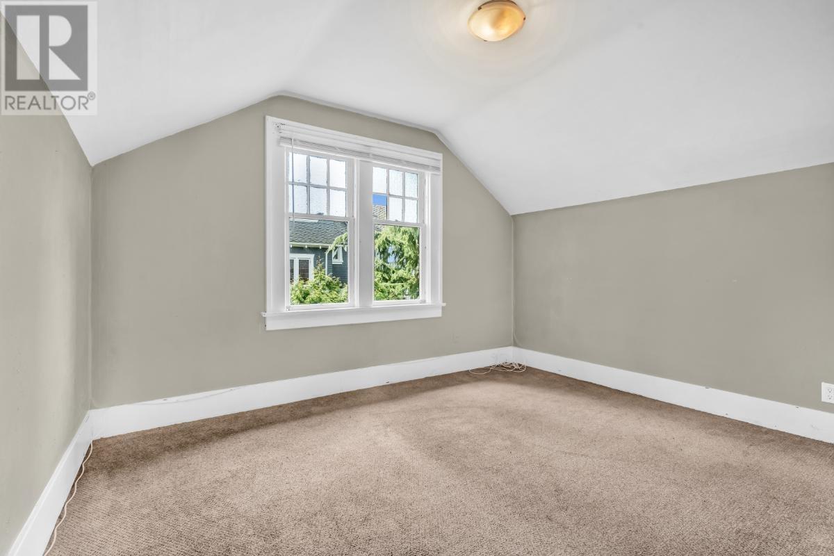 1775 Cedar Crescent Property Photo 12