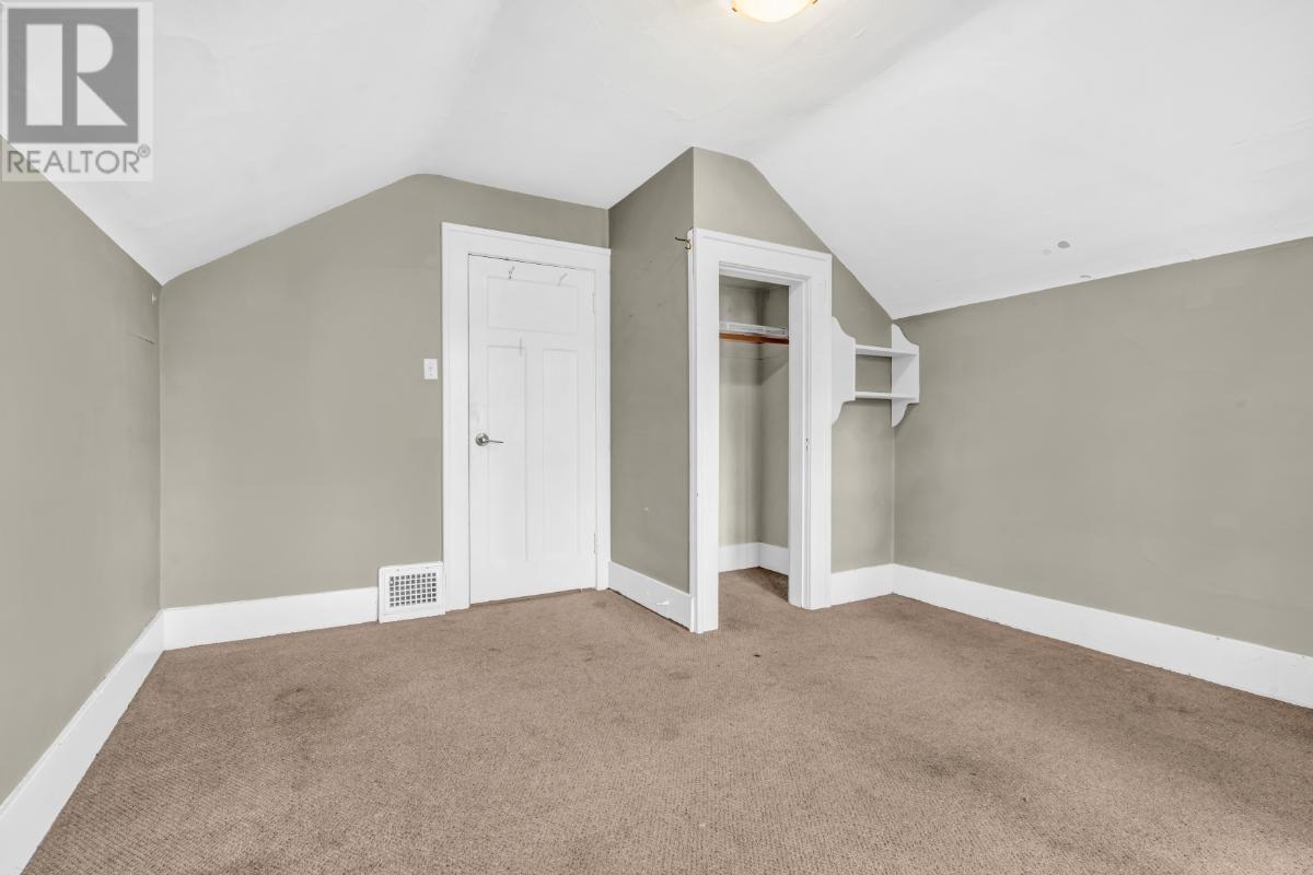 1775 Cedar Crescent Property Photo 13