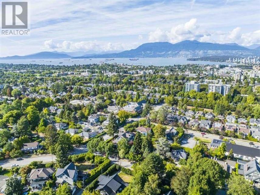 1775 Cedar Crescent Property Photo 24