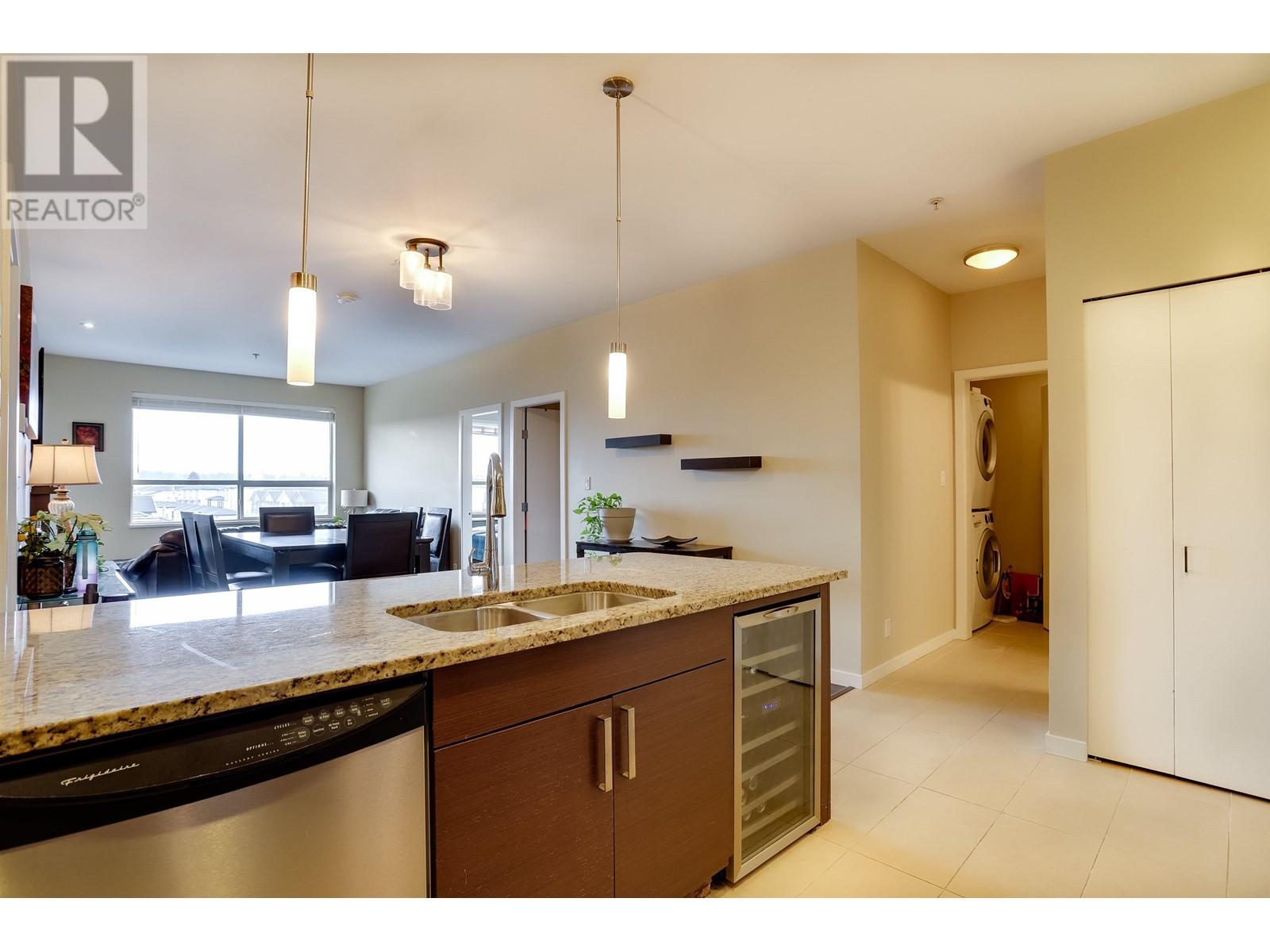 309 288 Hampton Street Property Photo 2