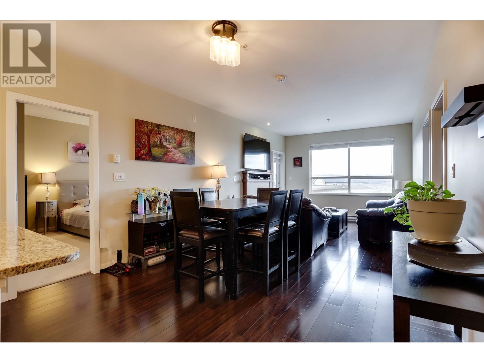 309 288 Hampton Street Property Photo 4