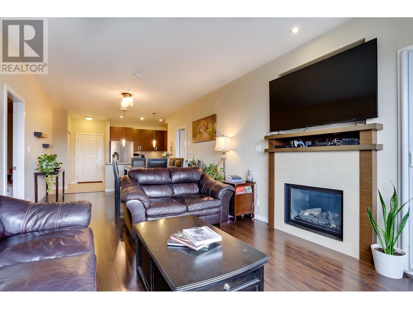 309 288 Hampton Street Property Photo 6