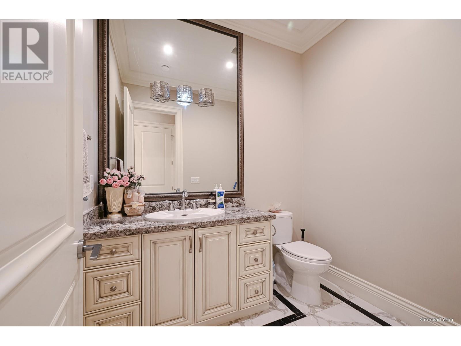 9440 Alberta Road Property Photo 12