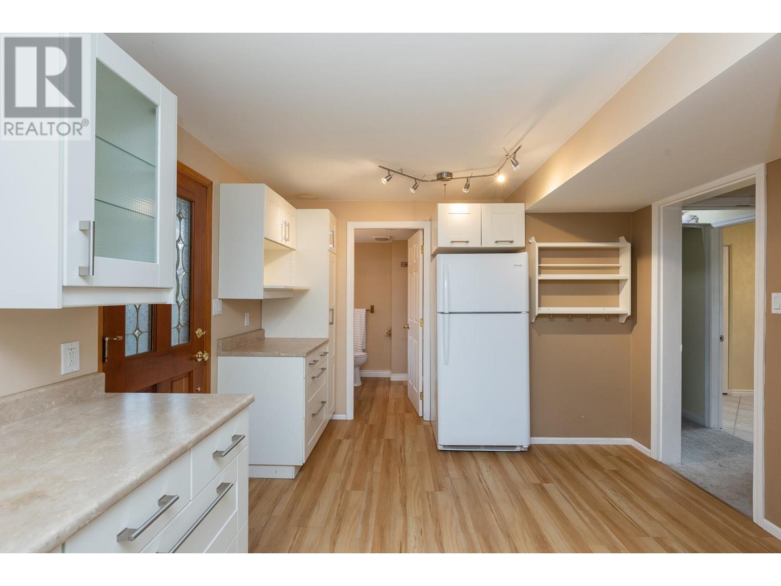6059 49b Avenue Property Photo 24
