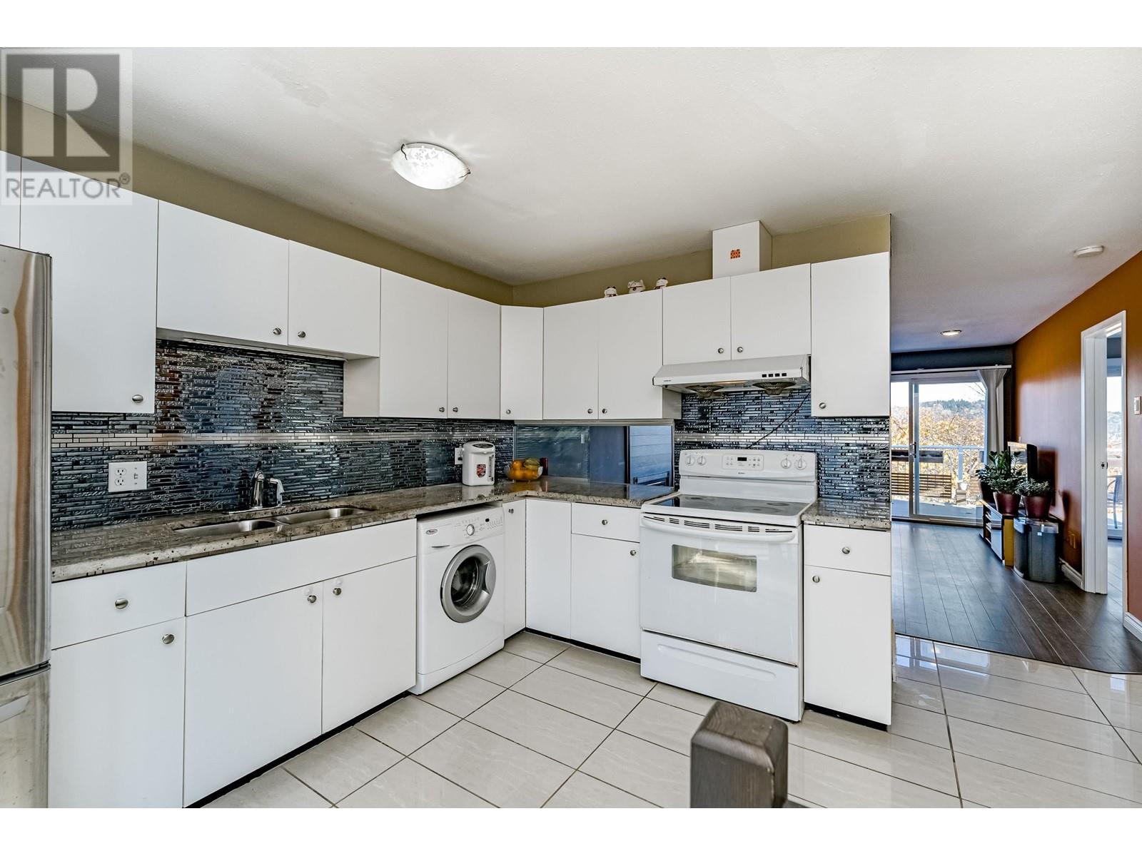 13 Ellesmere Avenue Property Photo 20