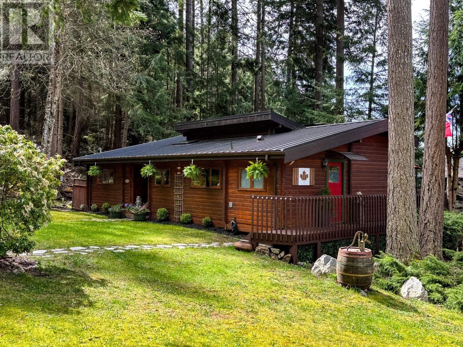 1517 Whitesails Drive Property Photo