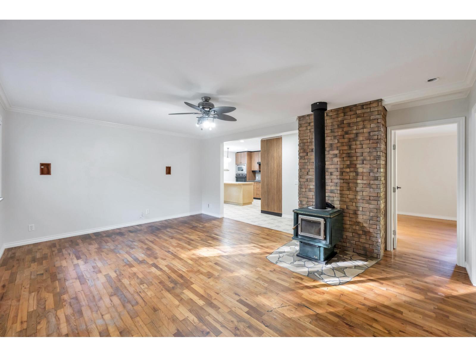 3955 248 Street Property Photo 10